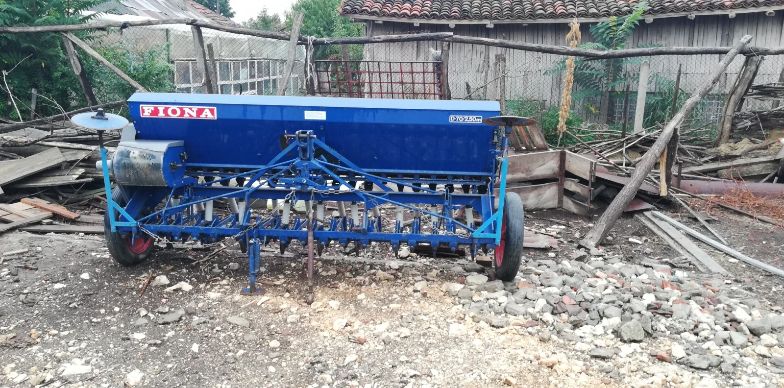 Сеялка Fiona D-70 2.5m, снимка 2 - Селскостопанска техника - 55034942