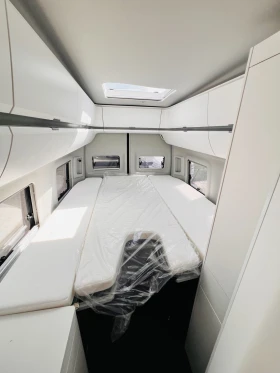Кемпер VW Grand California 680 , снимка 13
