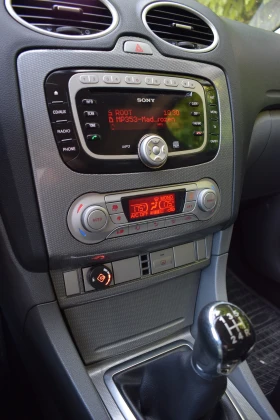 Ford Focus 2.0 Titanium, снимка 10