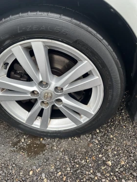 Toyota Avensis 2. 2 дизел (D-CAT, 177 к. с АВТОМАТ. НА ЧАСТИ - 11 € / 21.51 лв. - 38978765 8