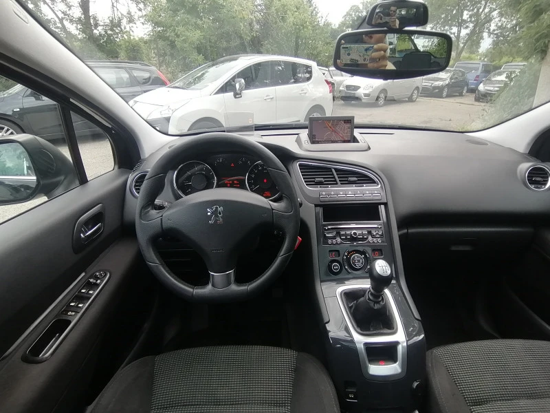 Peugeot 5008 1.6 benz PANORAMA, снимка 9 - Автомобили и джипове - 46038669