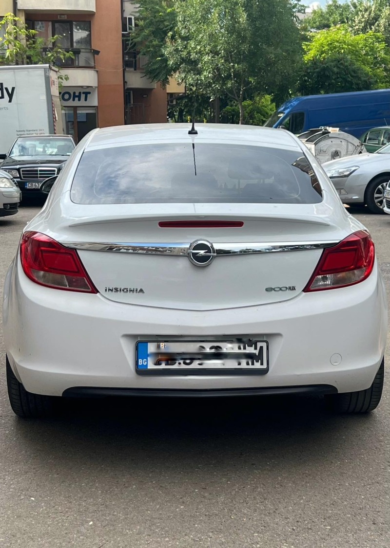 Opel Insignia, снимка 2 - Автомобили и джипове - 46246517