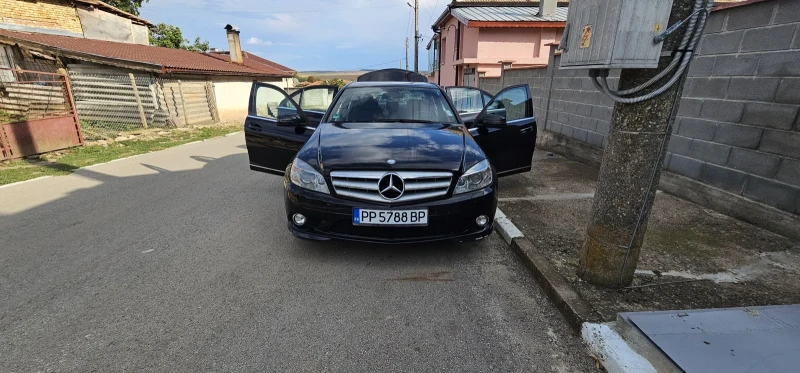 Mercedes-Benz C 220 AMG, снимка 1 - Автомобили и джипове - 47458964