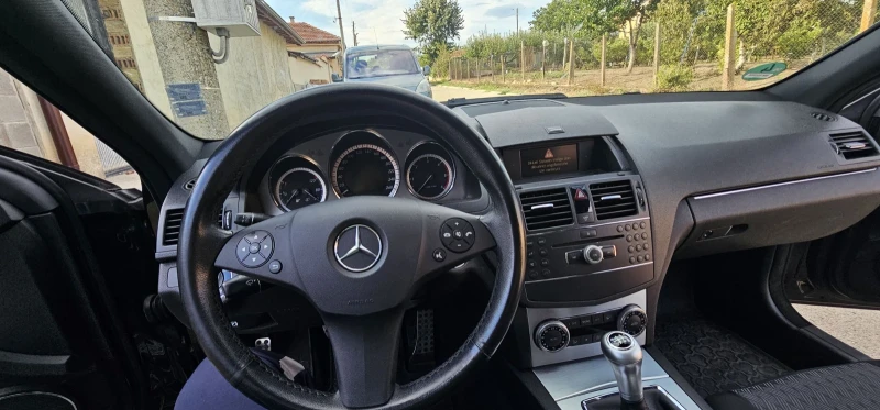 Mercedes-Benz C 220 AMG, снимка 12 - Автомобили и джипове - 47458964