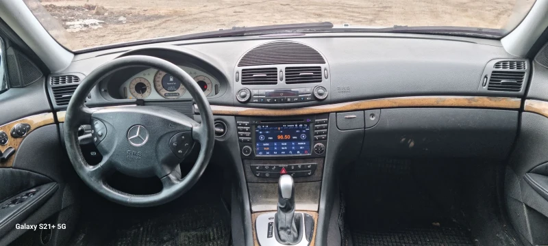 Mercedes-Benz E 320 Е320 204hp, снимка 7 - Автомобили и джипове - 47701379