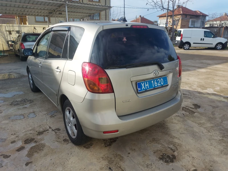 Toyota Corolla verso 1, 6 бензин/газ, снимка 4 - Автомобили и джипове - 48074178