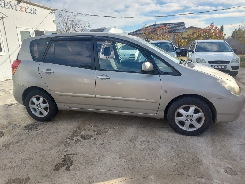 Toyota Corolla verso 1, 6 бензин/газ, снимка 5 - Автомобили и джипове - 48074178