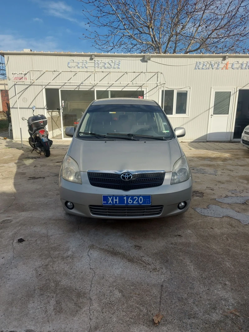 Toyota Corolla verso 1, 6 бензин/газ, снимка 1 - Автомобили и джипове - 48074178