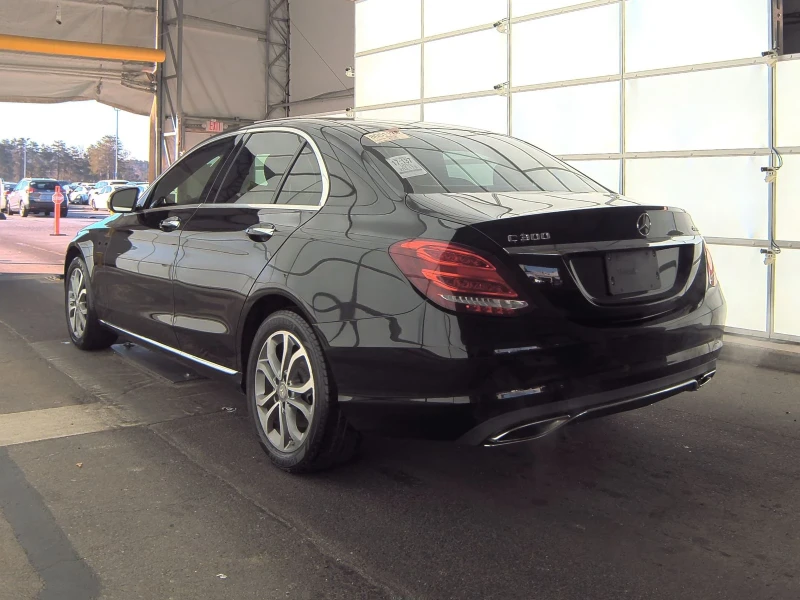 Mercedes-Benz C 300, снимка 8 - Автомобили и джипове - 48720554