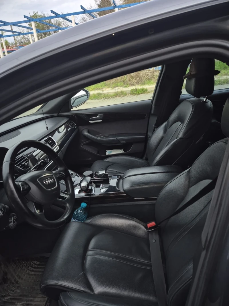 Audi A8 3.0 L, снимка 4 - Автомобили и джипове - 51991919