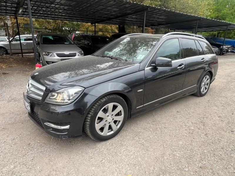 Mercedes-Benz C 200 CGI AMG, снимка 7 - Автомобили и джипове - 51843344
