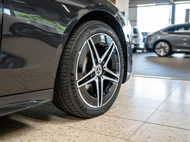 Mercedes-Benz C 300 e AMG PLUG-IN HYBRID 360 DISTRONIC LED, снимка 3 - Автомобили и джипове - 51924412