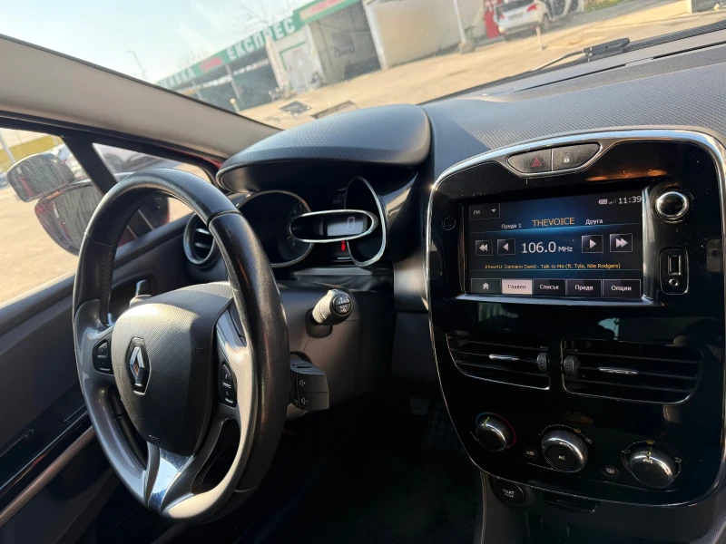 Renault Clio, снимка 9 - Автомобили и джипове - 53354277