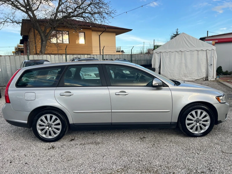 Volvo V50 2.4i* АВТОМАТИК* ШВЕЙЦАРИЯ* , снимка 4 - Автомобили и джипове - 53454665