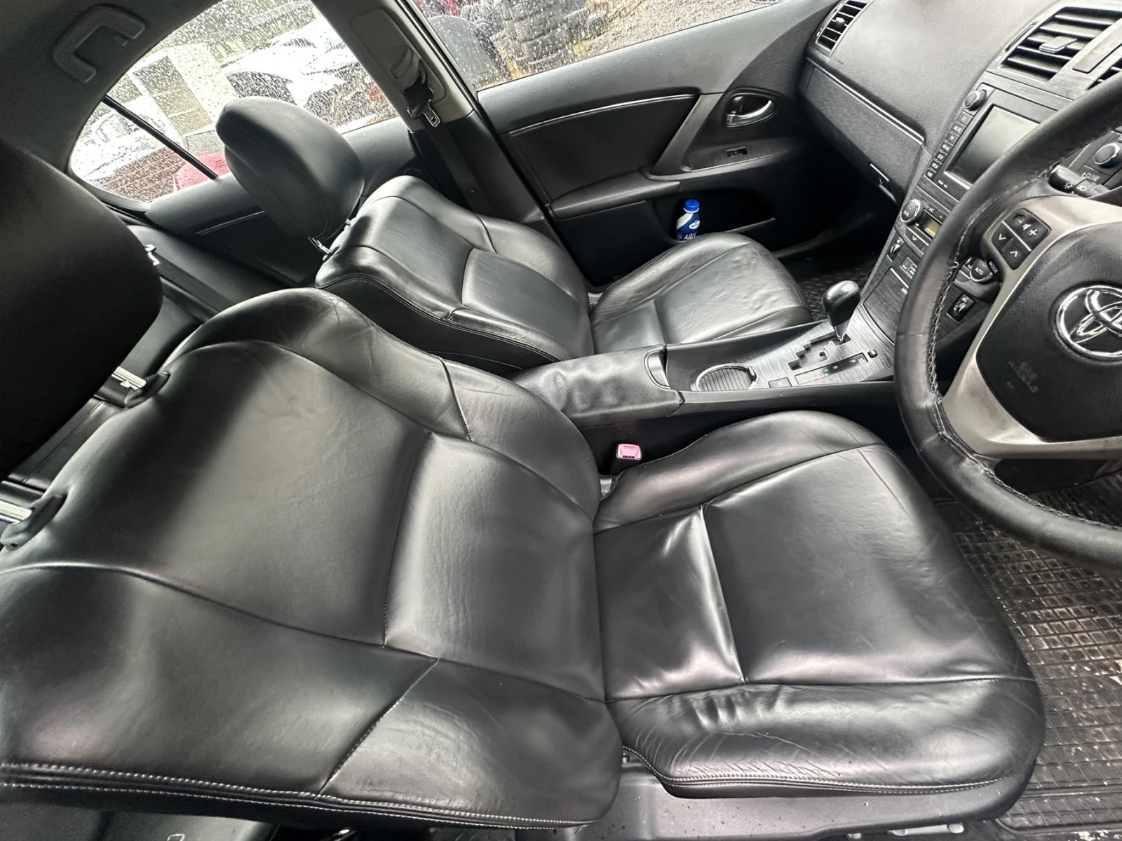 Toyota Avensis 2. 2 дизел (D-CAT, 177 к. с АВТОМАТ. НА ЧАСТИ, снимка 15 - Автомобили и джипове - 52982431