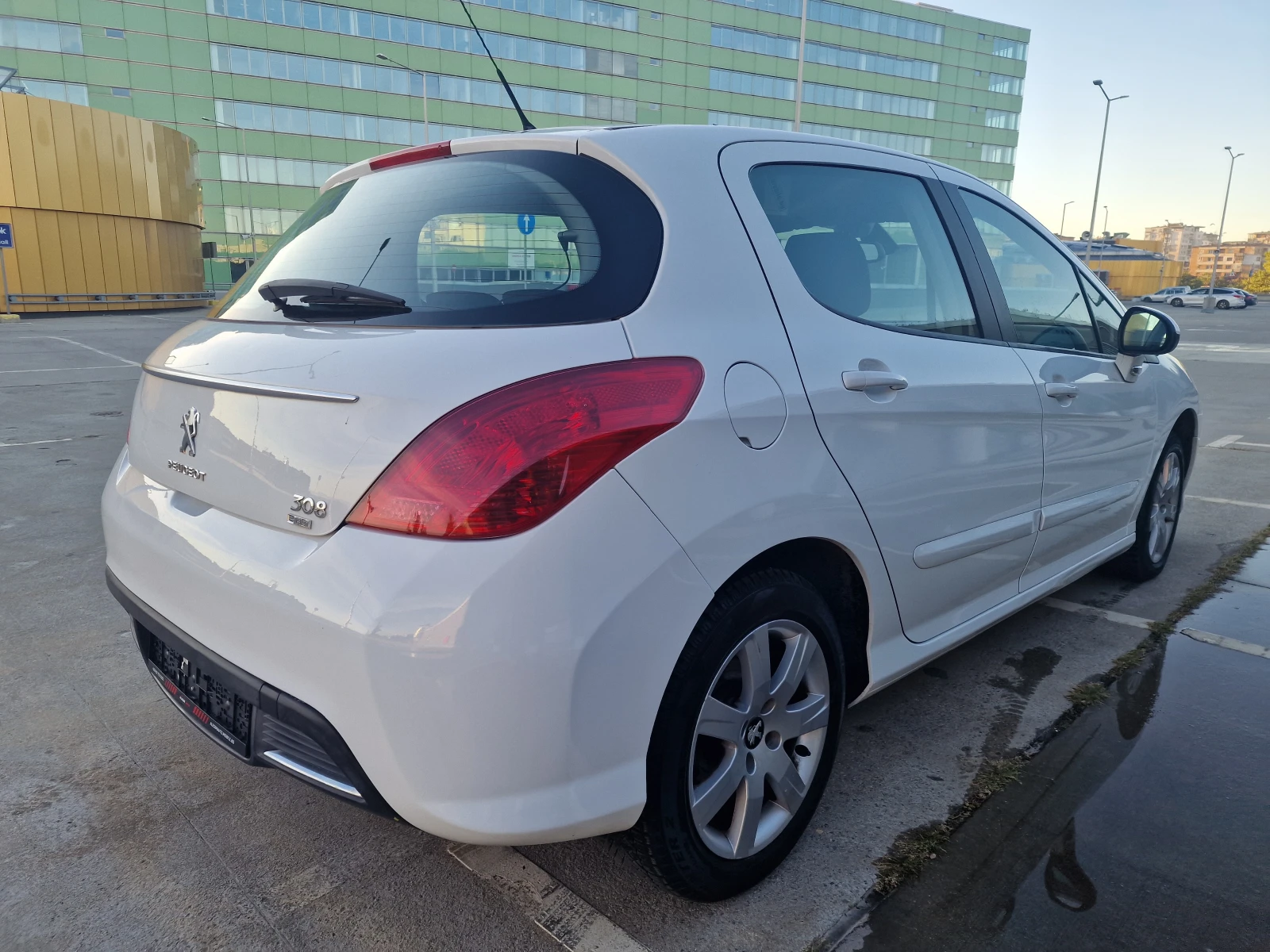 Peugeot 308 1.6 e-HDI - изображение 5