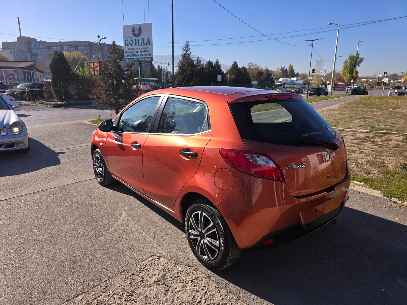 Mazda 2 1.3перфектна - изображение 6