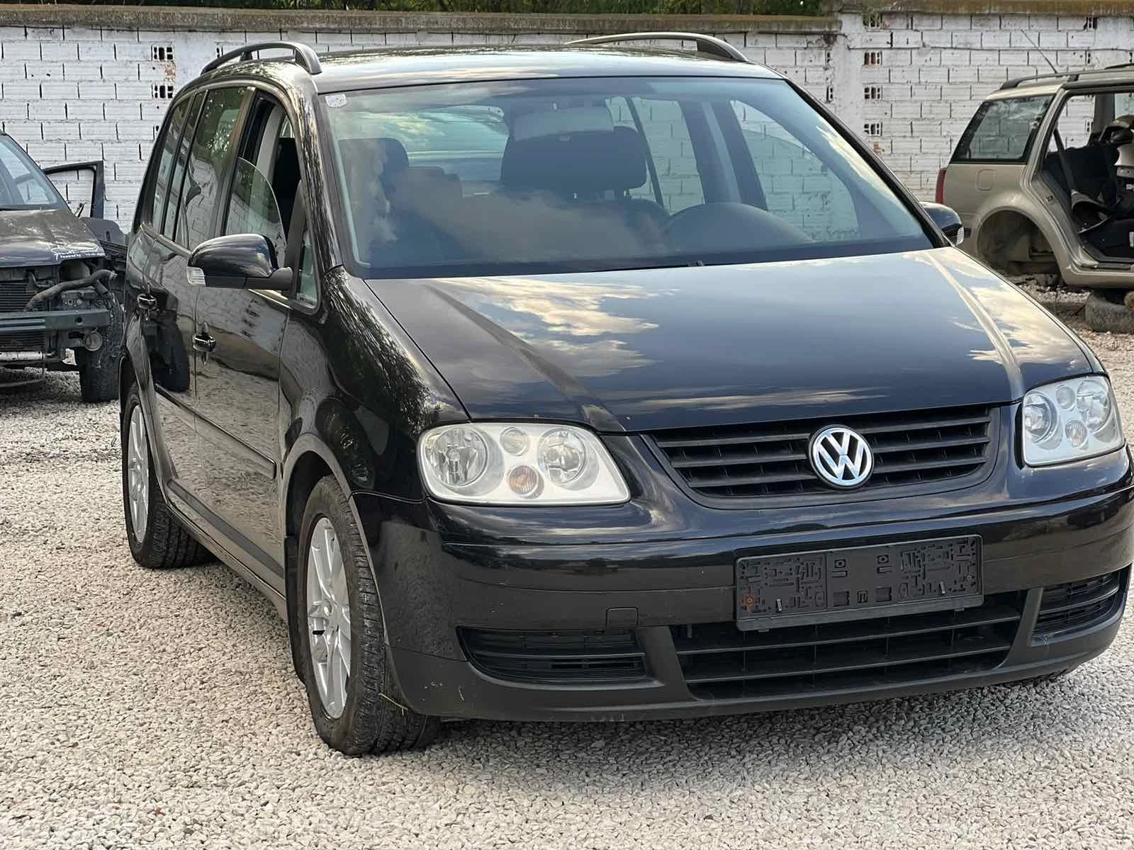 VW Touran  Бартер 0878888857  1.9 tdi dsg 7 места 105 к.с - изображение 2