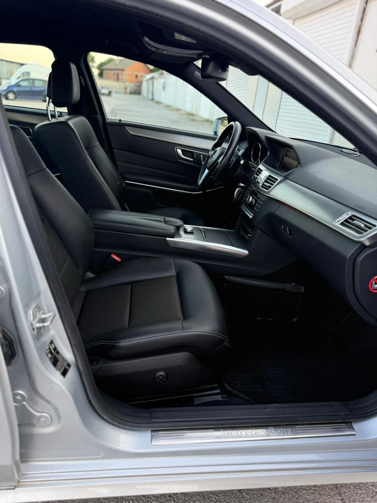 Mercedes-Benz E 350 BlueTec Avangard - изображение 10