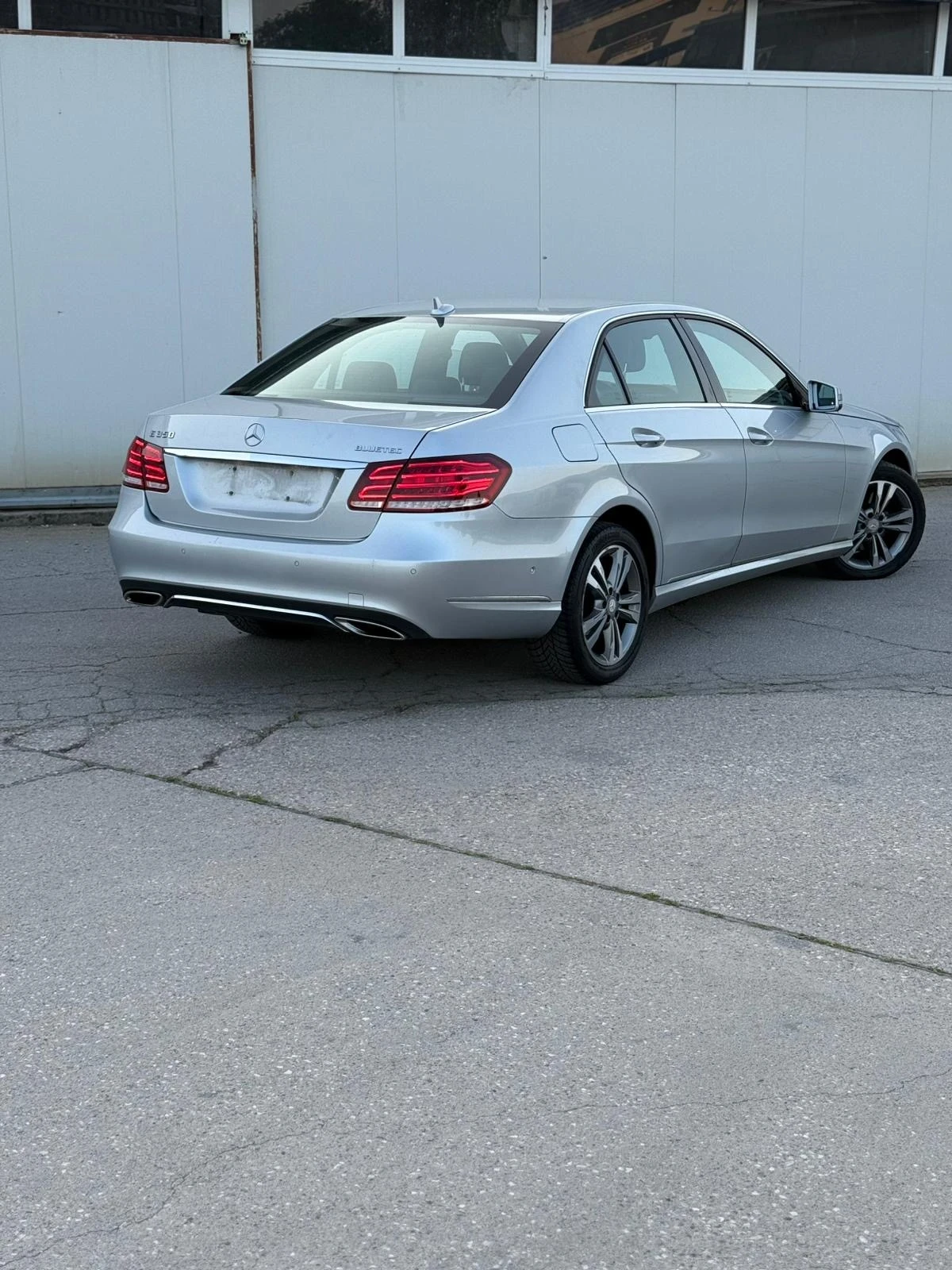 Mercedes-Benz E 350 BlueTec Avangard - изображение 5