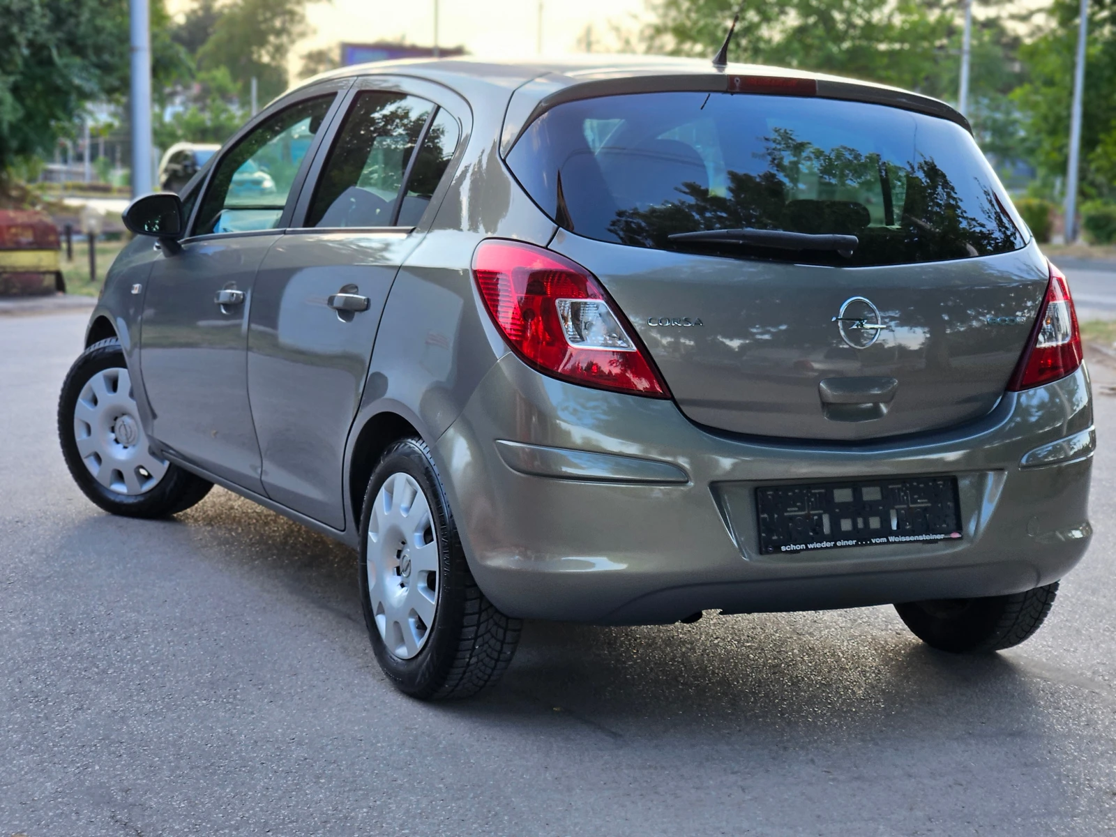 Opel Corsa 1.3, 75к.с., 134х.км.!!! - изображение 7