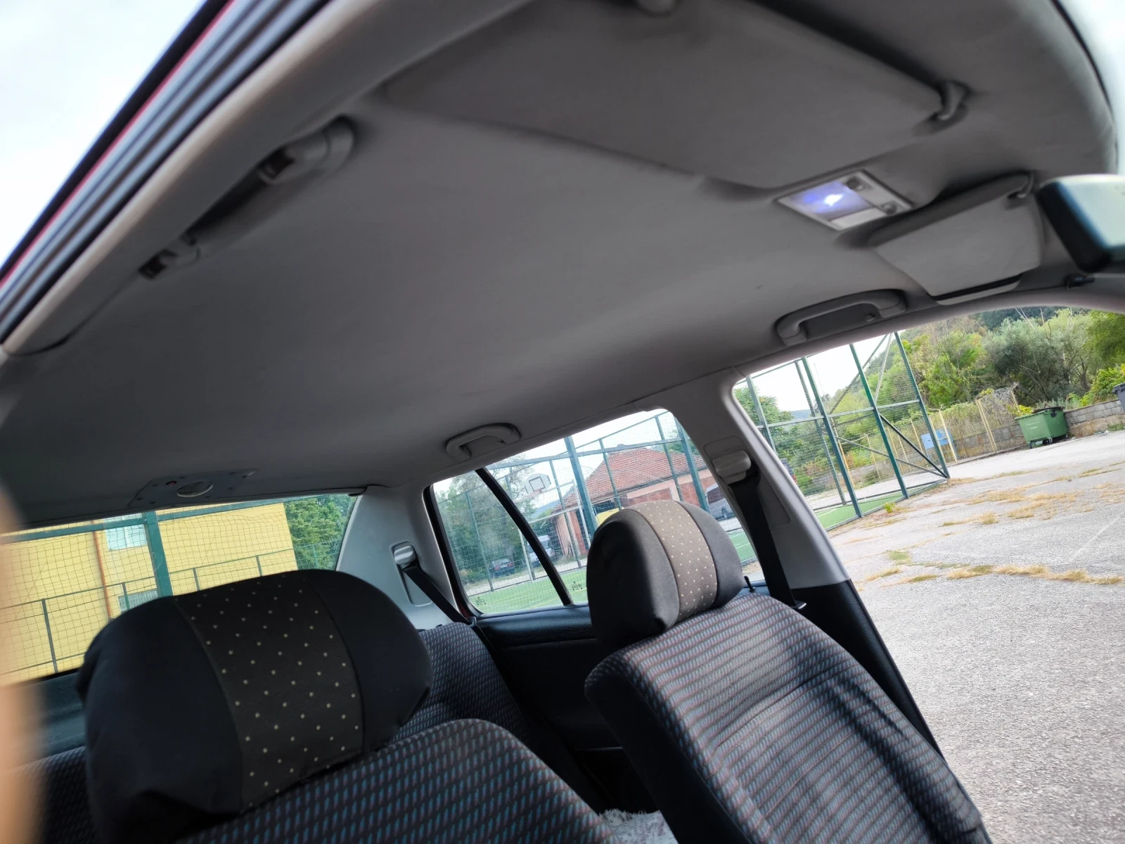 VW Vento 1.9 TDI 90HP - изображение 7