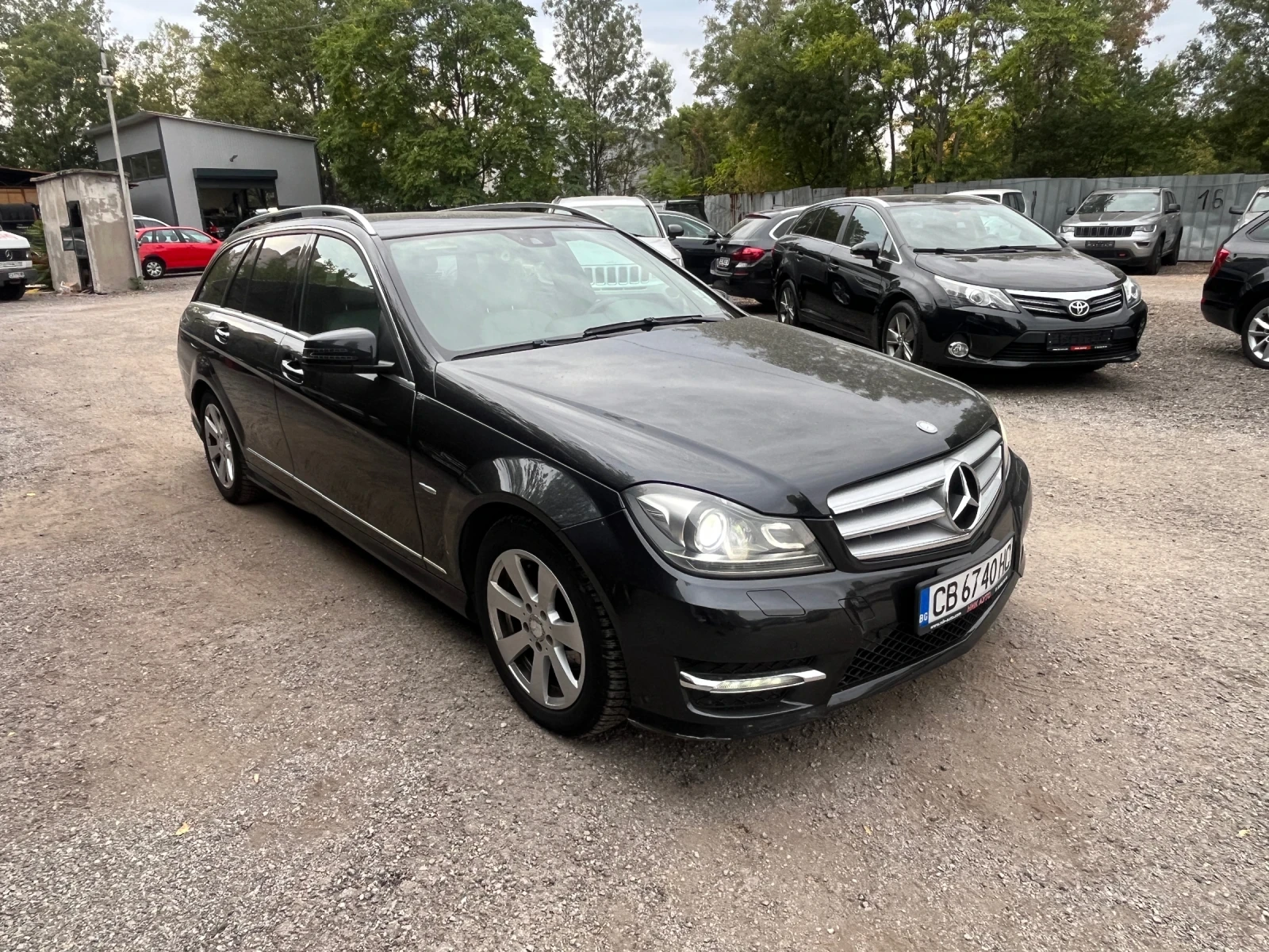 Mercedes-Benz C 200 CGI AMG - изображение 2