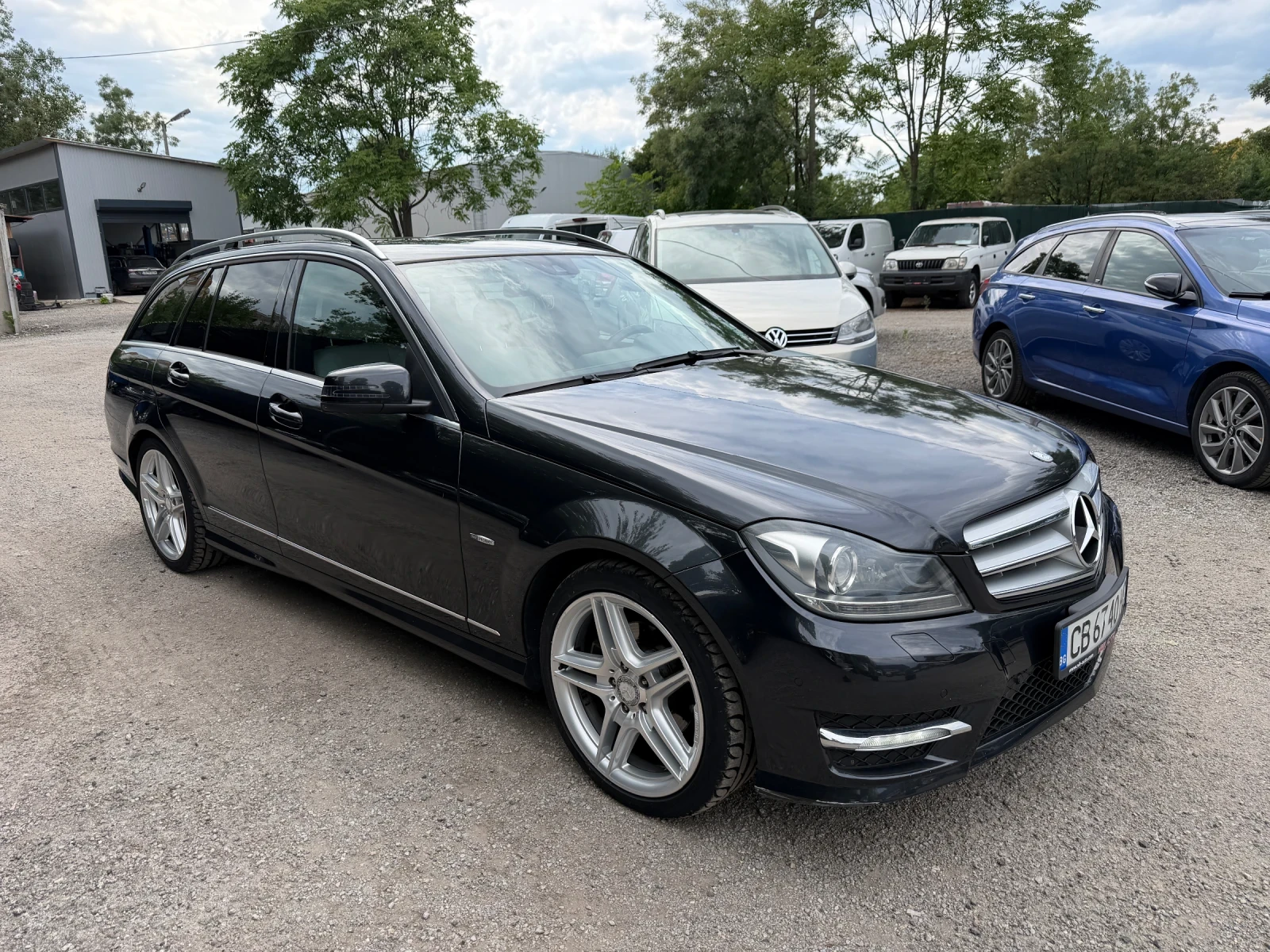Mercedes-Benz C 200 CGI AMG, снимка 3 - Автомобили и джипове - 51843344