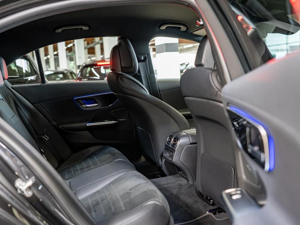 Mercedes-Benz C 300 e AMG PLUG-IN HYBRID 360 DISTRONIC LED | Mobile.bg   13