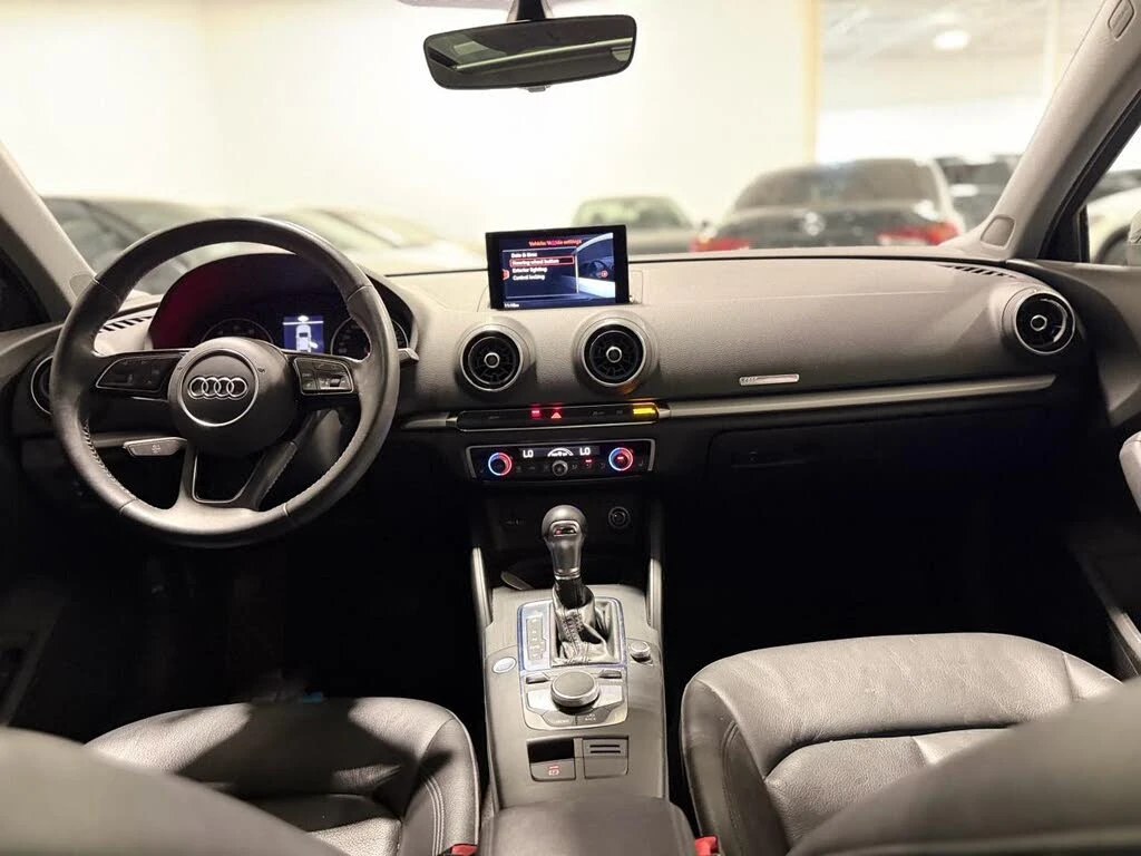 Audi A3 40* АВТО КРЕДИТ* ЦЕНА ДО БГ * Сервизна история *  - изображение 9