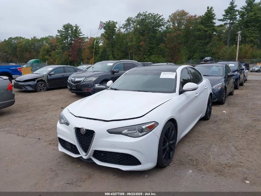 Alfa Romeo Giulia 2018 ALFA ROMEO GIULIA AWD - изображение 3