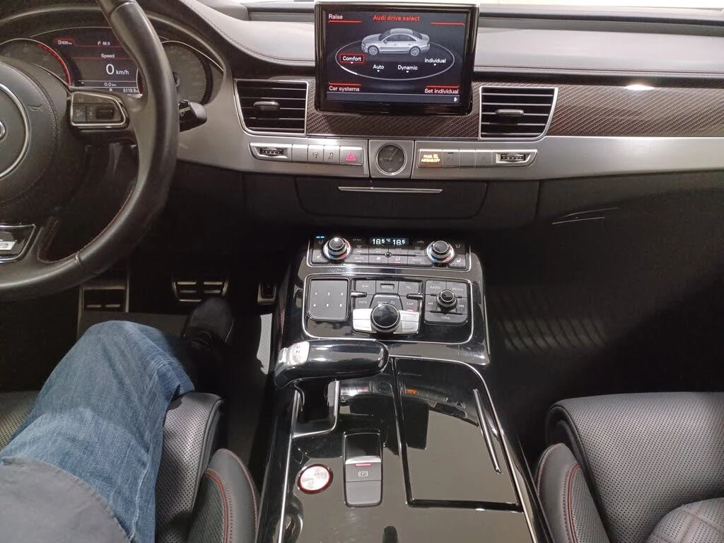 Audi S8 PLUS* DISTRONIK* MATRIX* HEAD-UP* B&O* ОБДУХ* АЛКА - изображение 8