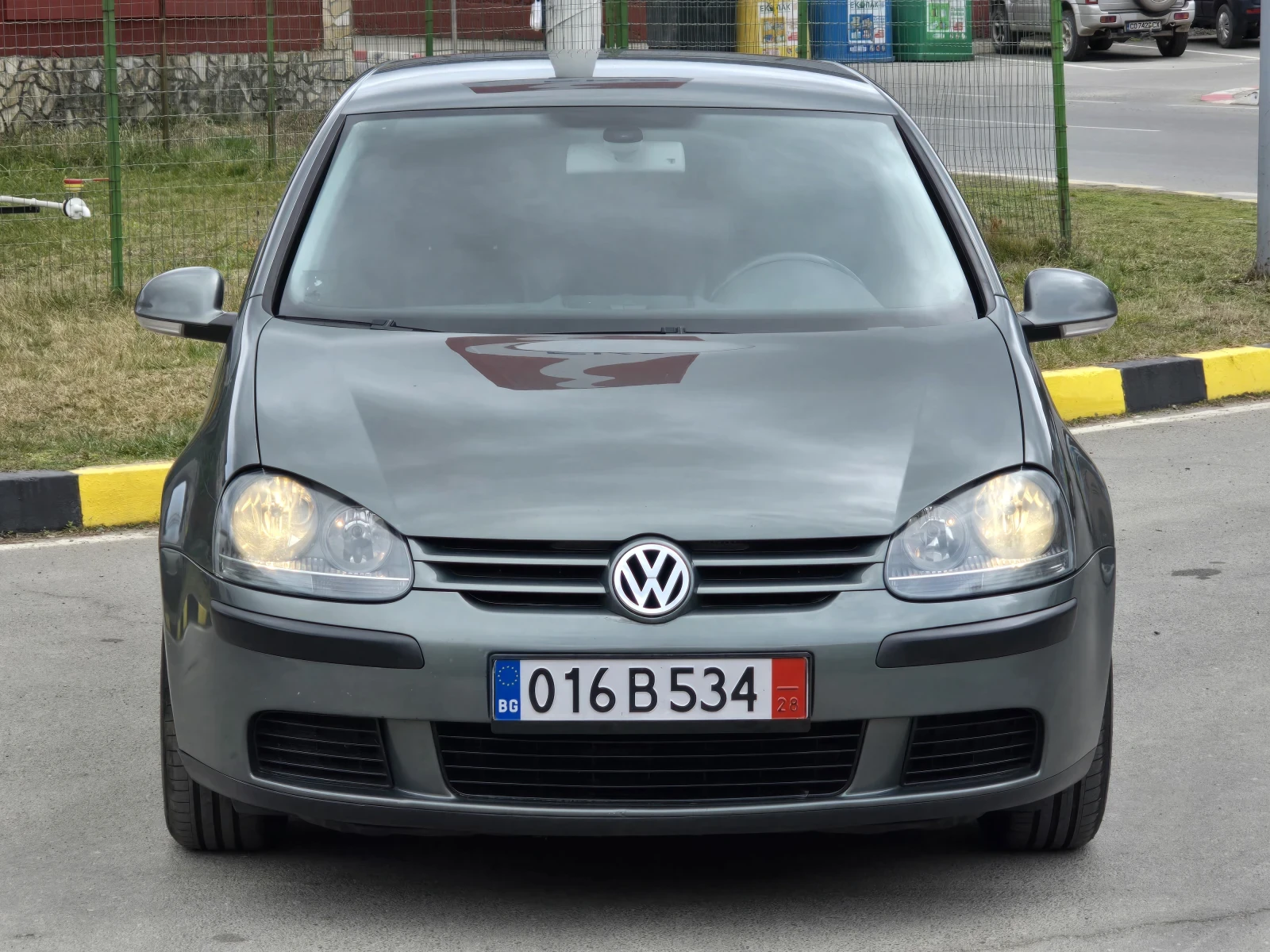 VW Golf Топ състояние лизинг, снимка 3 - Автомобили и джипове - 53938261