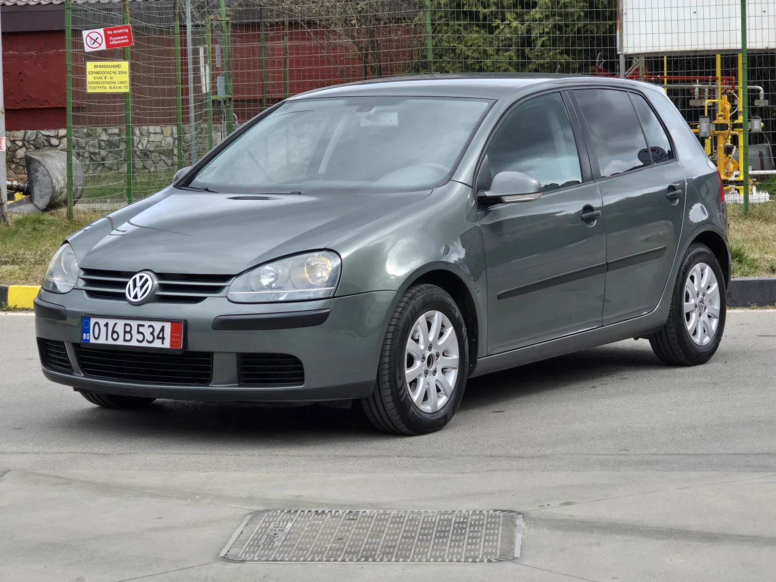 VW Golf Топ състояние лизинг, снимка 4 - Автомобили и джипове - 53938261