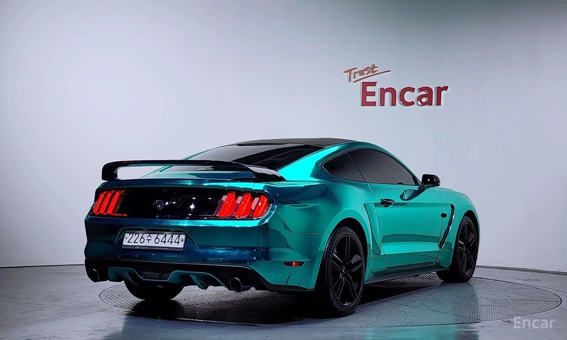 Ford Mustang * 2.3* ECOBOOST* КОЖА* ПОДГРЕВ* , снимка 3 - Автомобили и джипове - 54083558