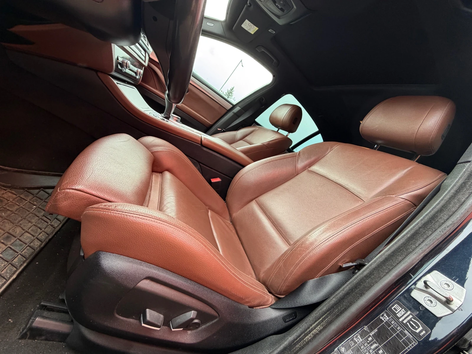 BMW 550 xD* 381кс* Digital, снимка 11 - Автомобили и джипове - 54149977