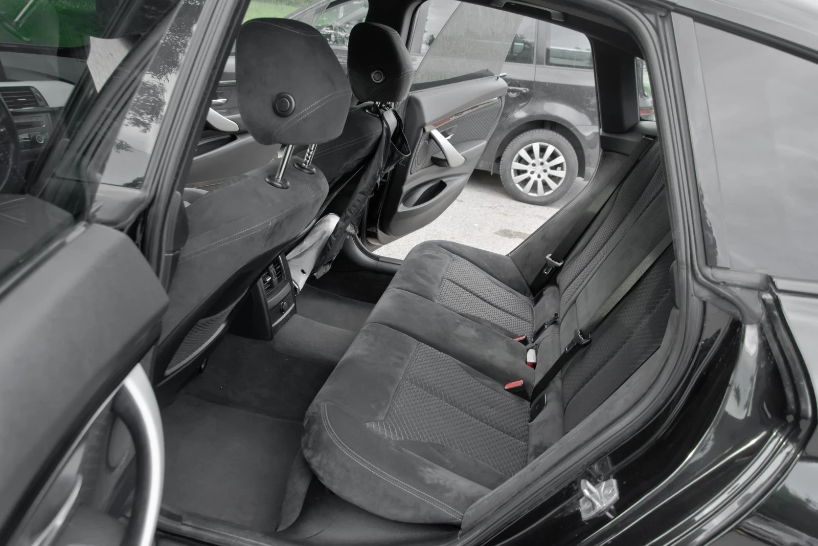 BMW 3gt BMW 320d GT (F34) xDrive - M-Sport пакет, снимка 8 - Автомобили и джипове - 54208763