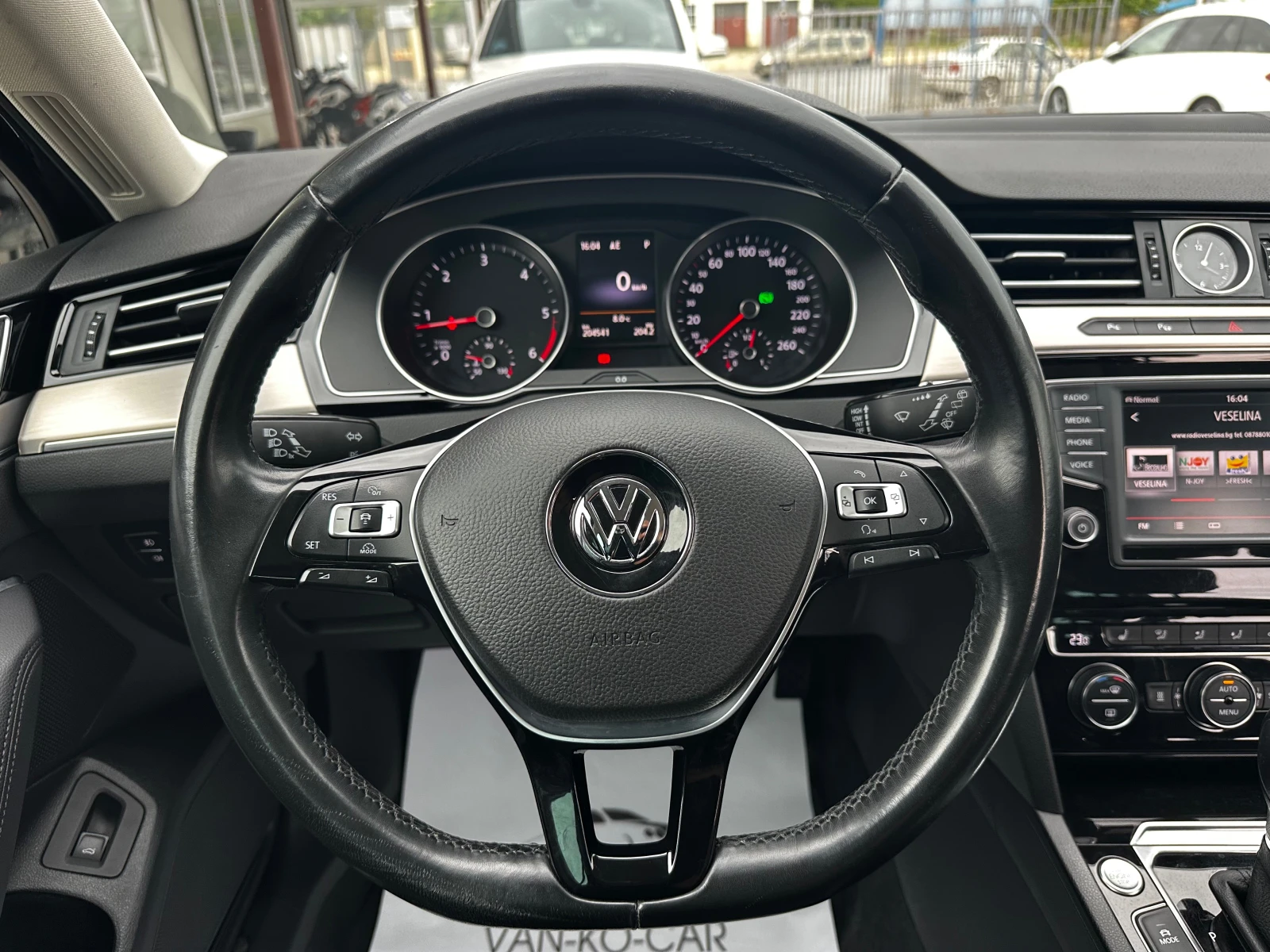 VW Passat 2.0TDI 150к.с DSG* Highline* Led* Full* , снимка 11 - Автомобили и джипове - 54484988