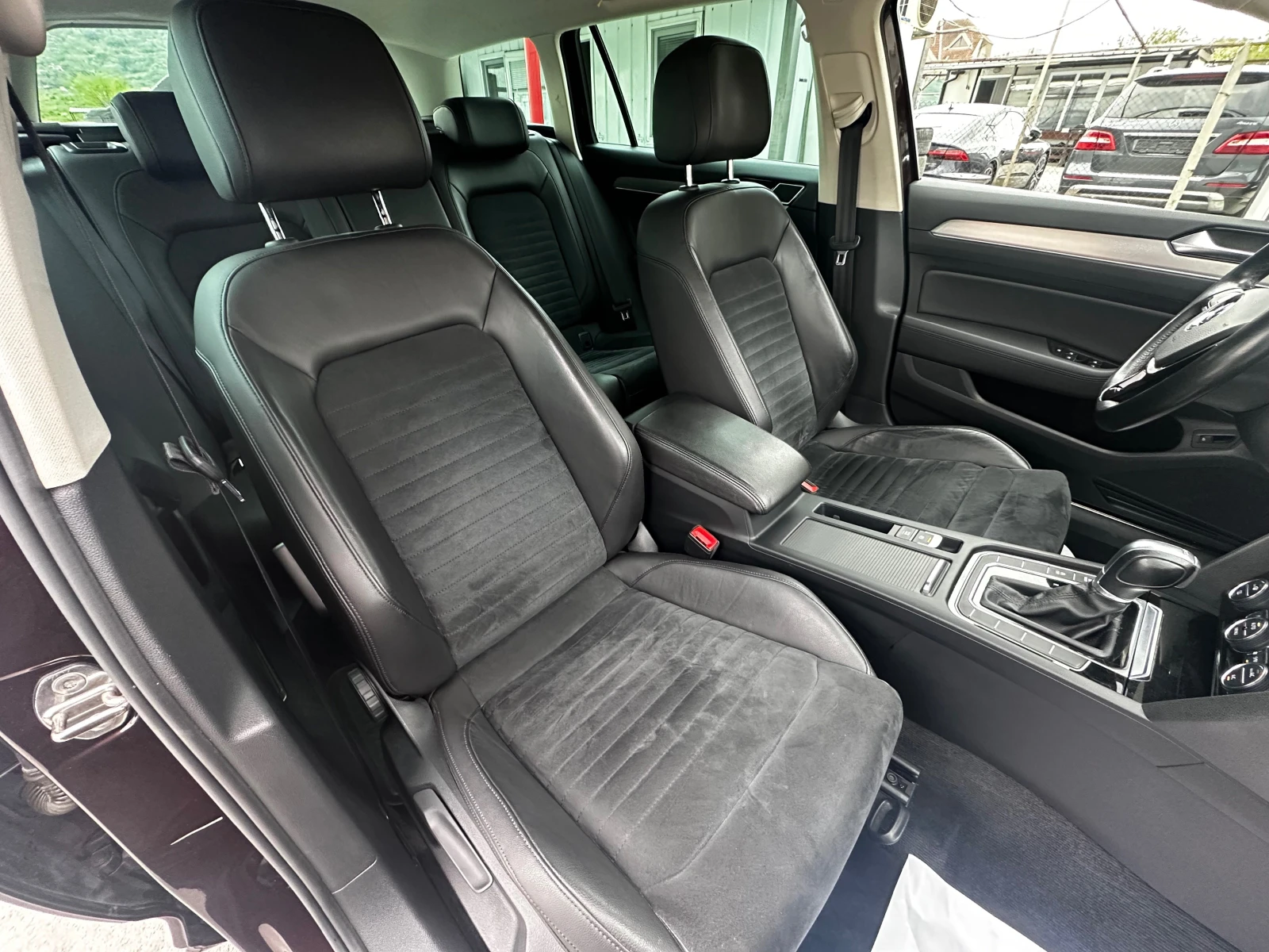 VW Passat 2.0TDI 150к.с DSG* Highline* Led* Full* , снимка 9 - Автомобили и джипове - 54484988