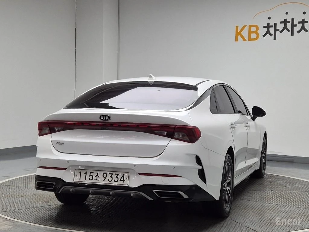 Kia K5 2.0 Trendy* ПОДГРЕВ* КАМЕРА* KEYLESS* КРАЙНА ЦЕНА*, снимка 4 - Автомобили и джипове - 54497474