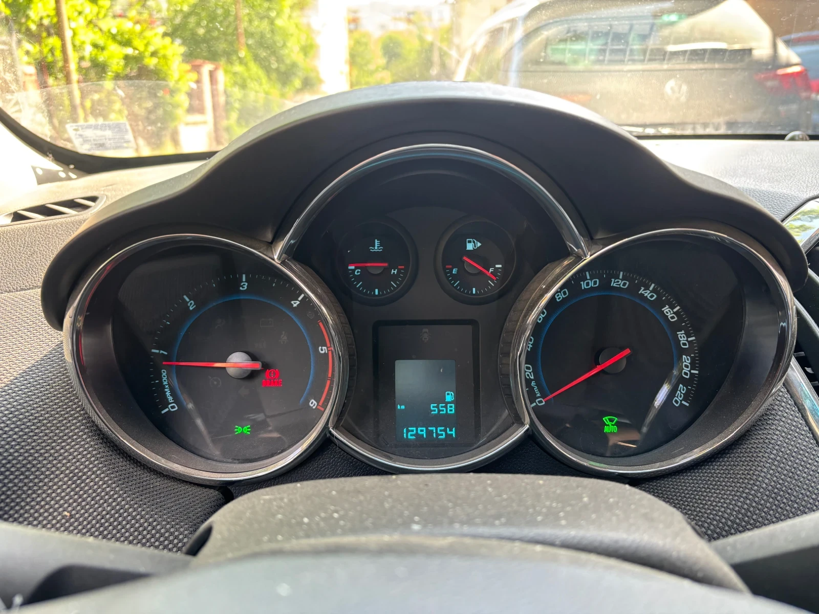 Chevrolet Cruze, снимка 16 - Автомобили и джипове - 54726614
