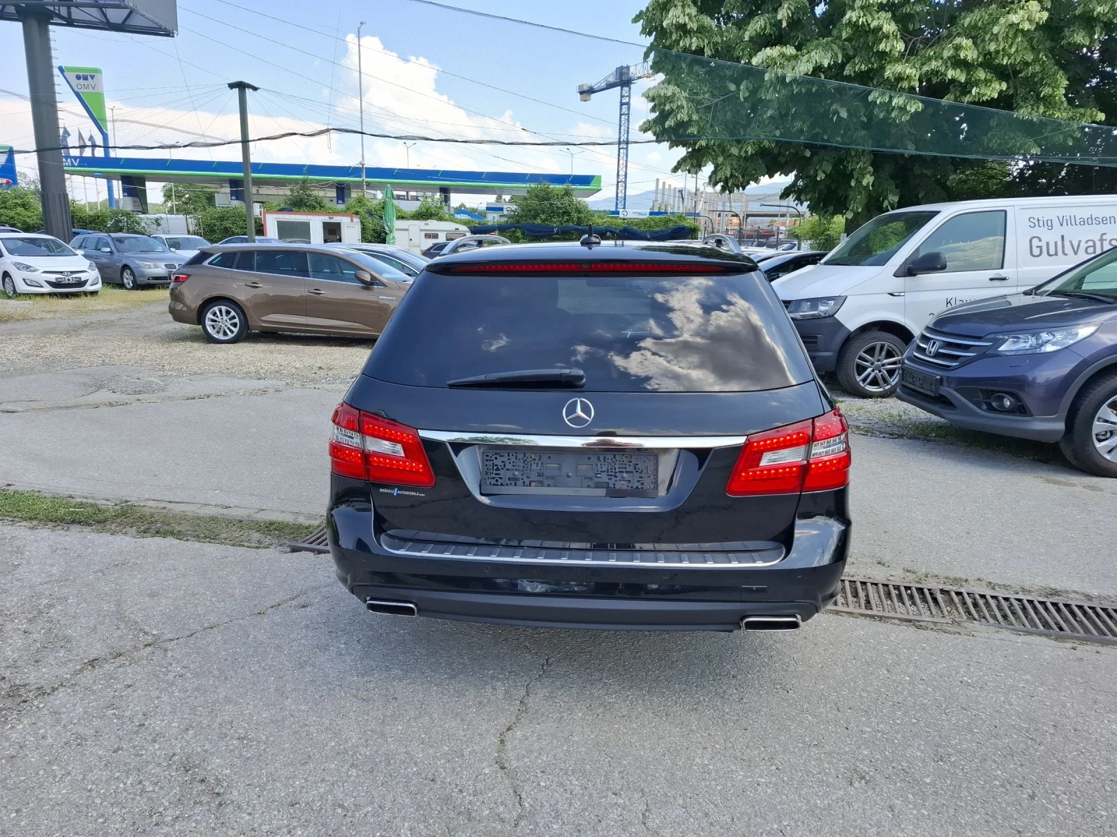 Mercedes-Benz E 350 4 MATIC, снимка 6 - Автомобили и джипове - 54801531