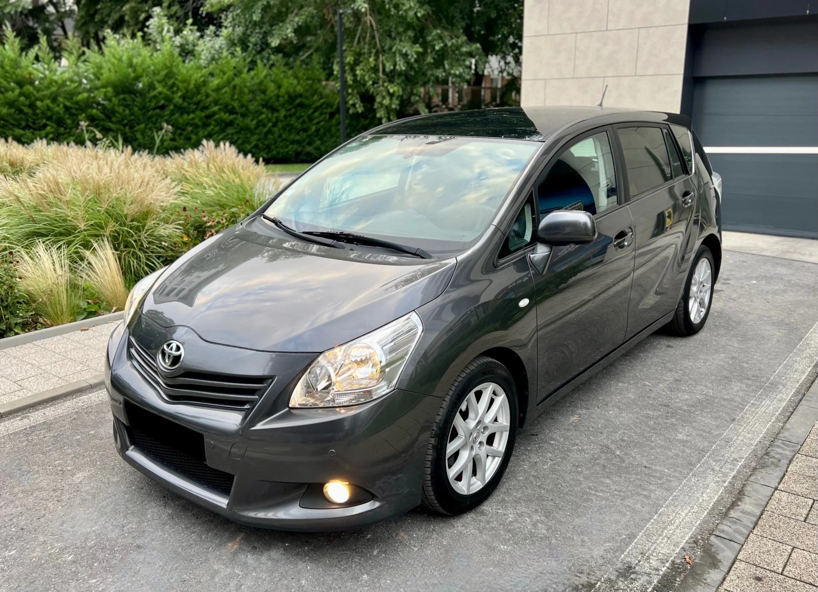 Toyota Verso 2.0 D4D 126к.с. * Panorama* KEYLESS* КОЖА* JAPAN* 
