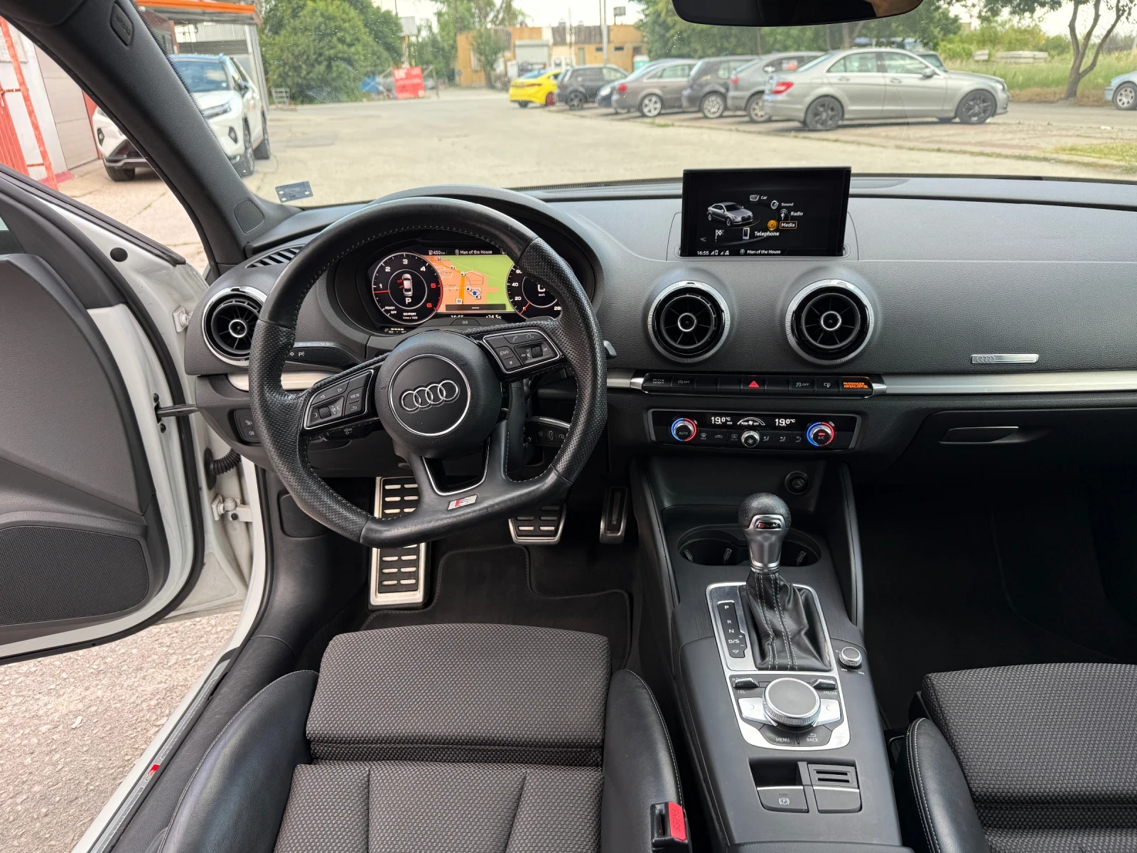 Audi A3 3S-line/ел.табло/напълно обслужен , снимка 6 - Автомобили и джипове - 55660543