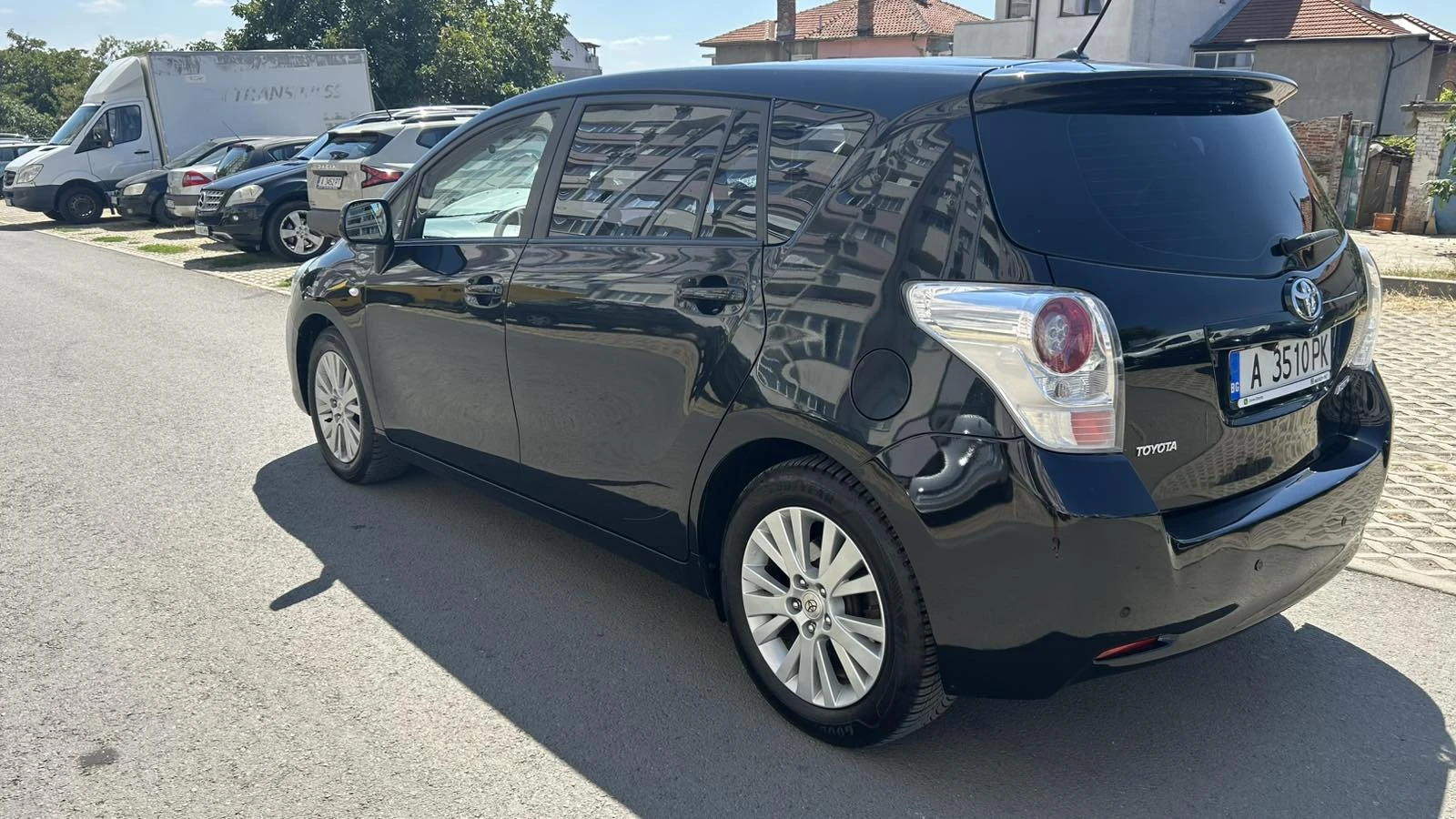 Toyota Verso 1.8 VVTI, снимка 5 - Автомобили и джипове - 55881964