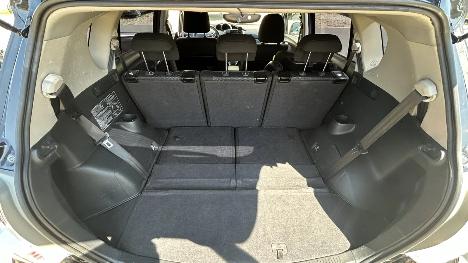 Toyota Verso 1.8 VVTI, снимка 12 - Автомобили и джипове - 55881964