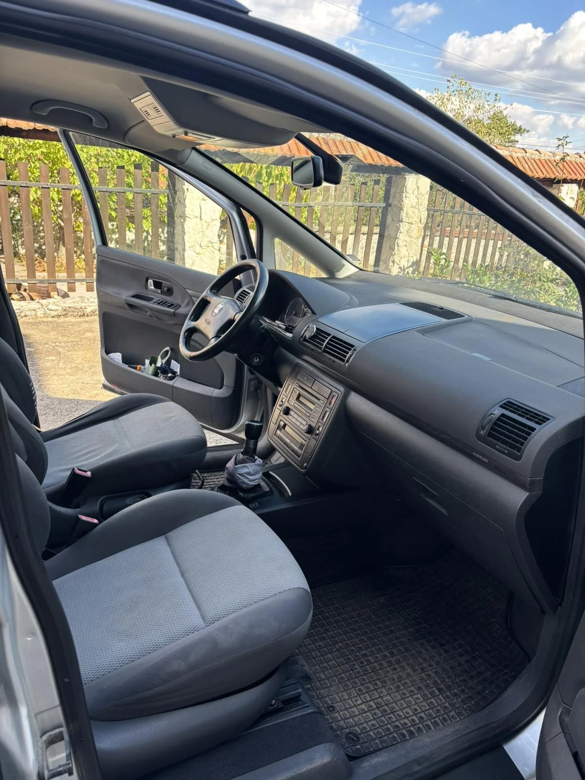 Seat Alhambra, снимка 6 - Автомобили и джипове - 56567132