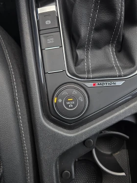 VW Tiguan 2.0 TSI/R-LINE/ALLSPACE/7 места, снимка 17