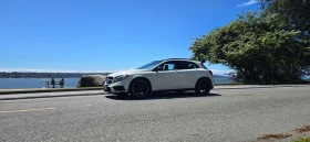Mercedes-Benz GLA 45 AMG CARFAX /Кожа/Нави/Подгрев/Панорама/Бъкет седалки , снимка 9