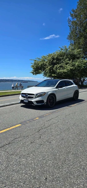 Mercedes-Benz GLA 45 AMG CARFAX /Кожа/Нави/Подгрев/Панорама/Бъкет седалки , снимка 2